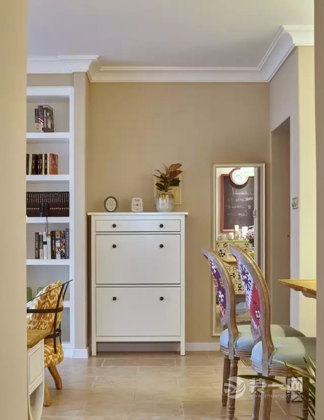 入户玄关柜子装饰图片 20170605145554_5335.jpg