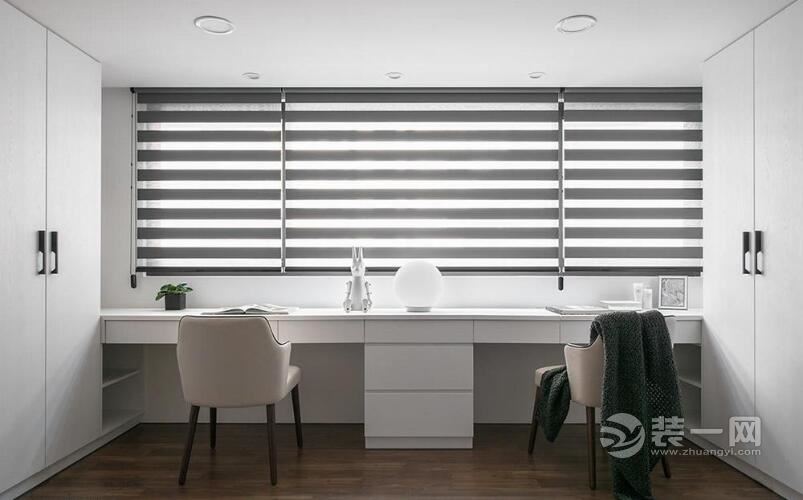 怎么装饰书桌黑白色 20170728135602_4804.jpg